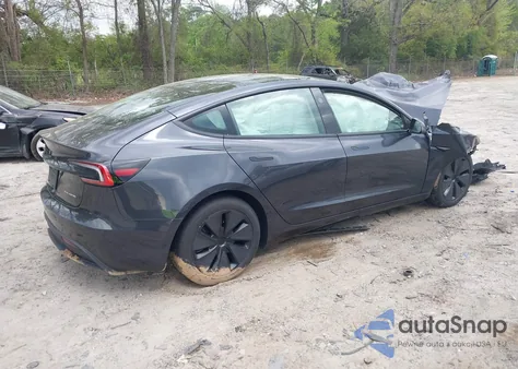 2024 Tesla Model 3 Long Range Dual Motor All-Wheel Drive z USA, uszkodzony, nr VIN 5YJ3E1EB4RF864093